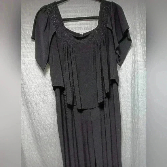 R&M Richards. Wide leg pantsuit. Ladies size 10 - Picture 2 of 10